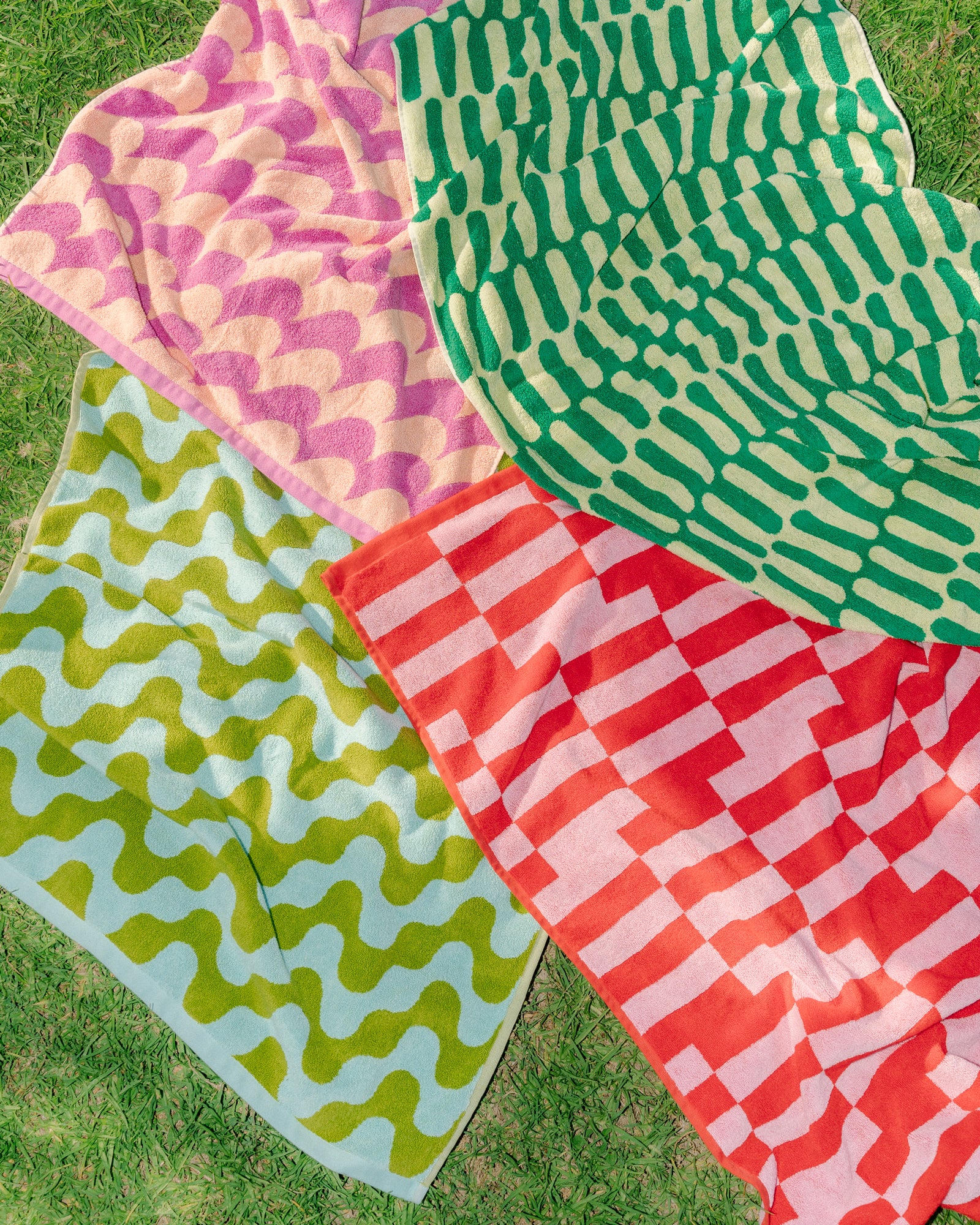 Super Mega Towel Bundle TARTA GELATINA super-mega-towel-bundle-tarta-gelatina