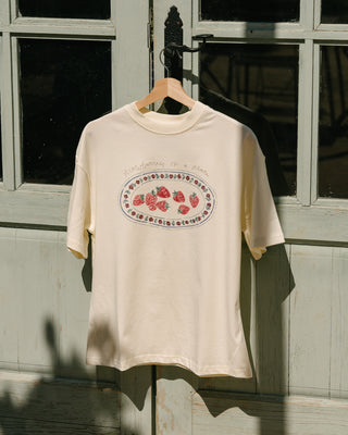 Camiseta Strawberries on a Plate